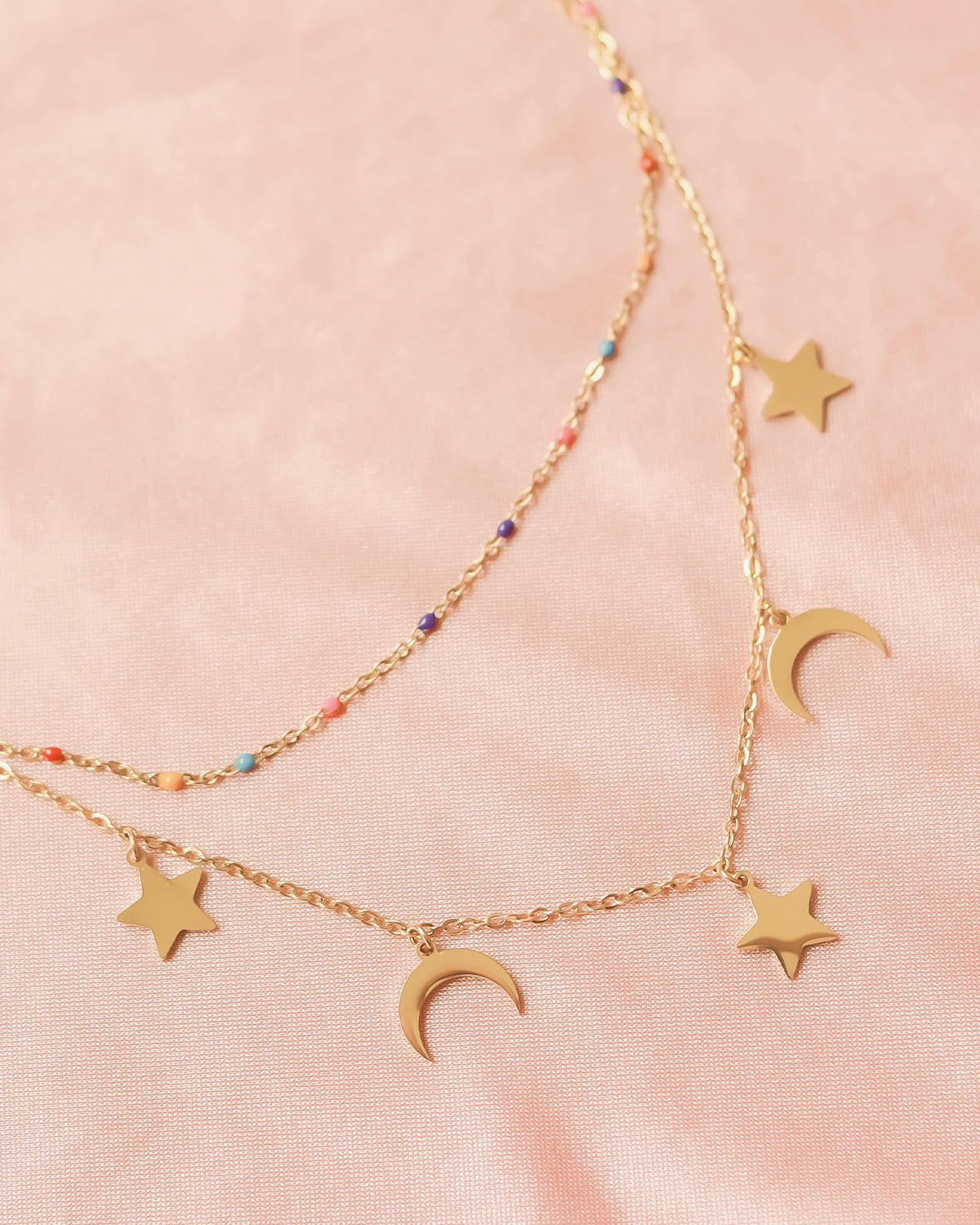 Collar de lunas y estrellas