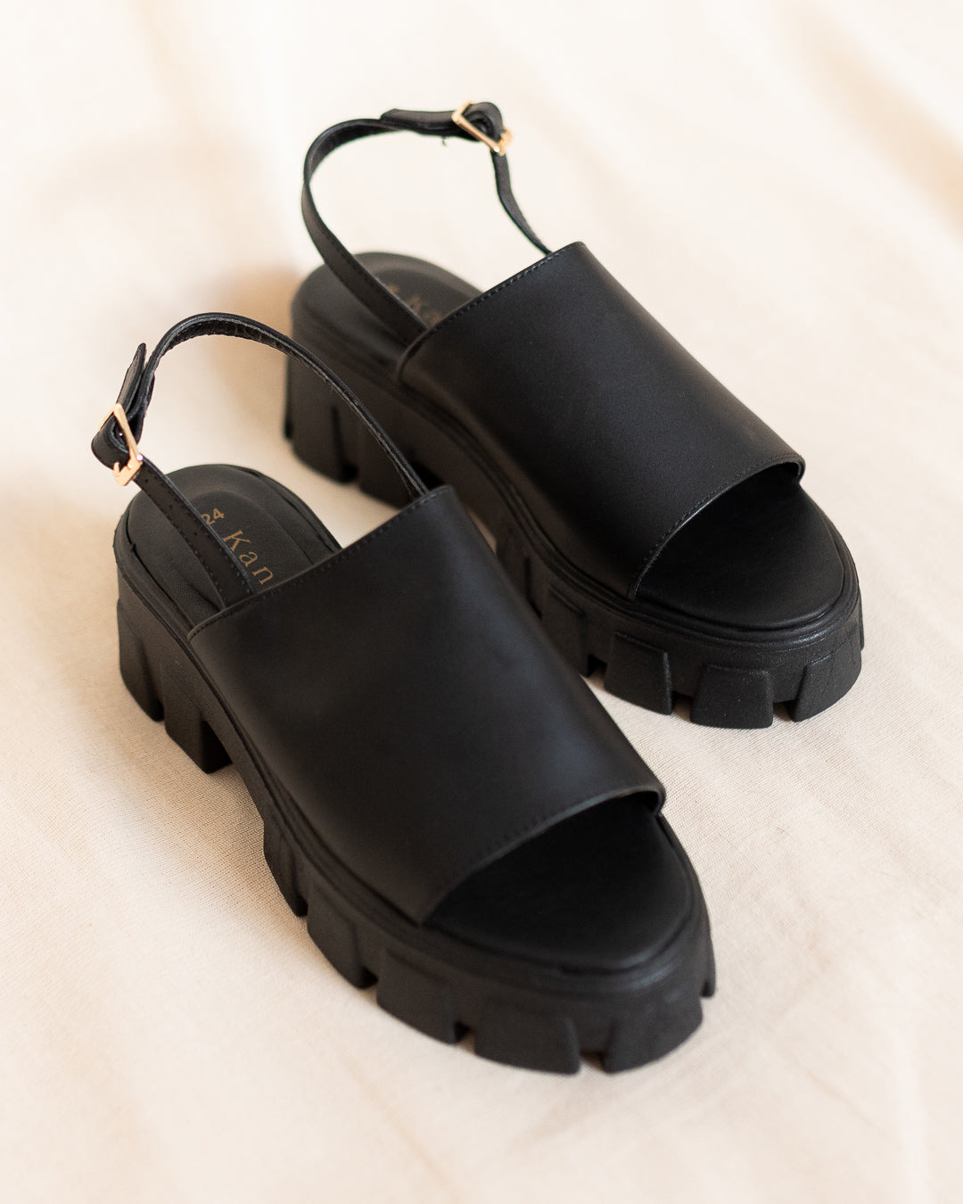 Comfy sandals: Jacinta